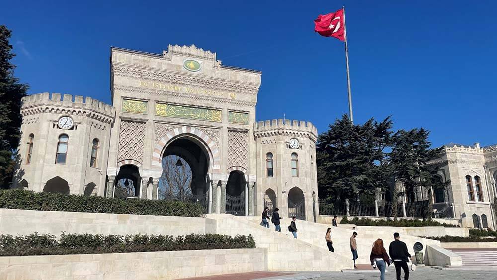 نقش آزمون ها در پذیرش